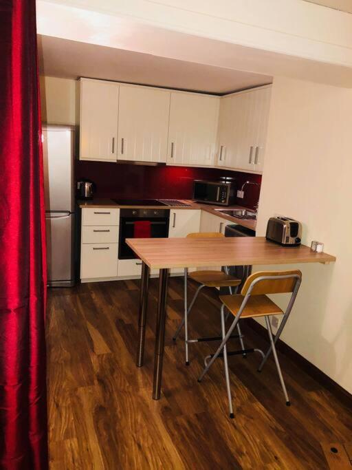 Vibrant Apartment At The Shore In Leith Edimburgo Exterior foto